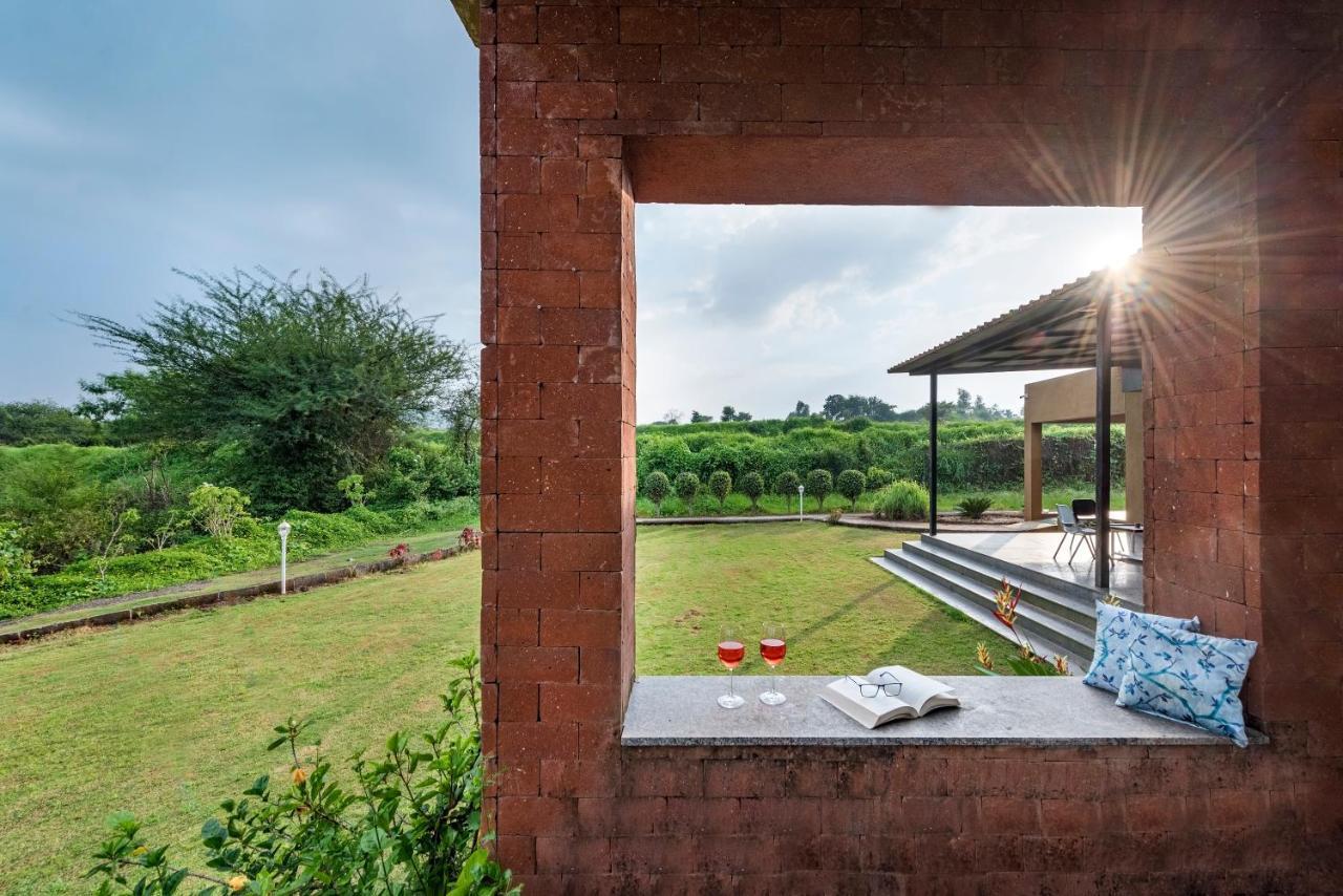 Saffronstays Rose Vineyard By The Lake, Nashik Dış mekan fotoğraf